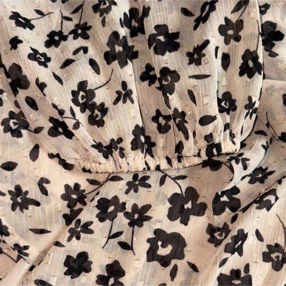 Illa Illa Long Sleeve Chiffon Style Floral Romper-Tan/Black-Size M-GUC - Picture 11 of 11